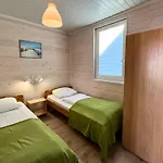 Vakantiehuis Koral Klimatyzacja-ogrzewanie Mega Place Zabaw Swietlica Sarbinowo